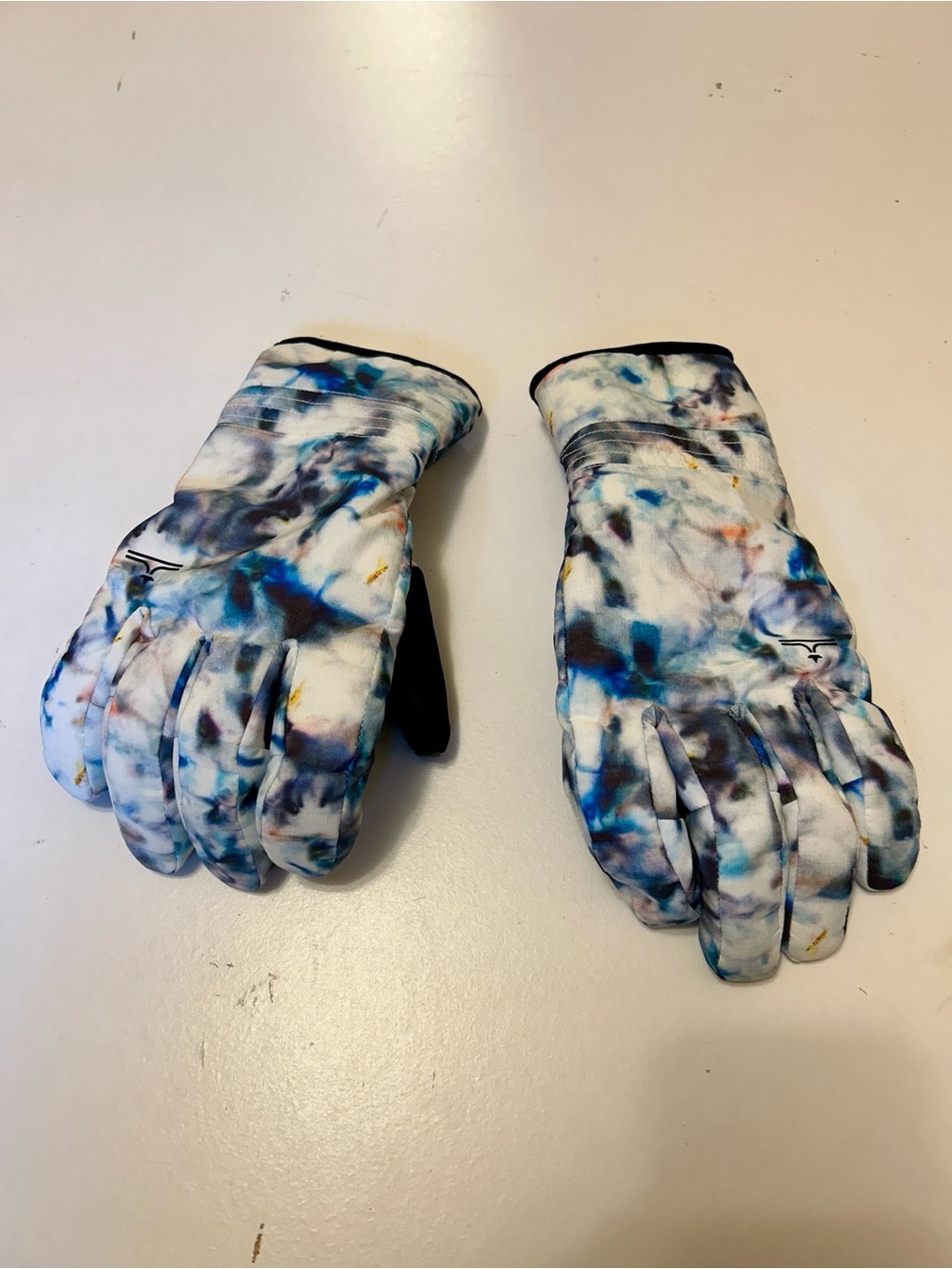 Evo Tie Dye Snowboard Gloves